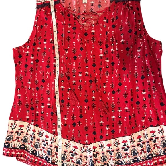 Westport Red, White, and Navy Sleeveless Blouse Size 2X - Picture 8 of 9